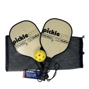 : new Pickle pro kadima 2 paddle and 1 ball set